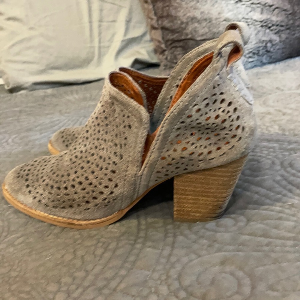 Jeffrey Campbell Suede ankle boots
